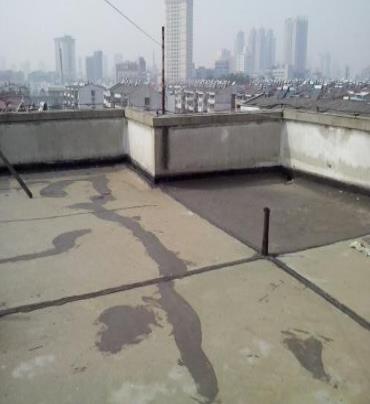 阳泉漏水维修 楼顶漏水是什么原因，楼顶漏水维修方法是什么?